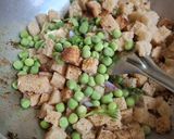 A picture of step 3 of Multigrain Bread Upma.