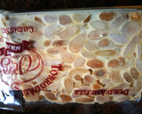Foto del paso 1 de la receta: Tarta en frío de turrón con almendras