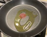 Une image de l'étape 6 de Dos de lieu noir à la crème, oseille et jus de figues.