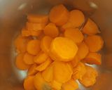 Une image de l'étape 1 de Velouté de Patate Douce (avec Saucisses).