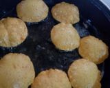 A picture of step 5 of Poori.