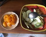 Foto langkah ke 2 dari resep Fruit Pastry Cake.