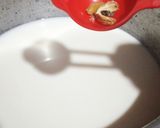 A picture of step 1 of Doodh siwayian.