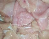 A picture of step 1 of Cheesy Chicken Spring Roll.