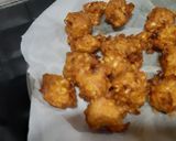 A picture of step 4 of Moong Dal Pakoda.