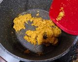 Foto langkah ke 1 dari resep Bubur Ayam Kuah Kuning.