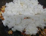 Foto langkah ke 6 dari resep Nasi goreng ayam suwir.