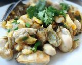 A picture of step 4 of Soft and Fluffy Oyster Omelette.