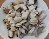 Foto del paso 8 de la receta: Potaje de garbanzos y mariscos