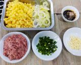Foto langkah ke 1 dari resep Tumis Kentang Daging Sapi Giling.