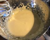 Une image de l'étape 3 de Gâteau bi-couche aux pralines roses.