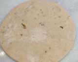 A picture of step 9 of Besan Paratha.