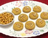 A picture of step 12 of Roasted Chane Ka Peda.