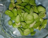 Foto langkah ke 1 dari resep Tumis pedas teri pete.