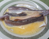 Foto del paso 1 de la receta: Pescadilla o perlitas de ración rebozadas
