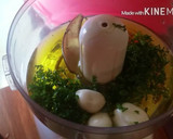 Foto del paso 1 de la receta: Pan de ajo con queso