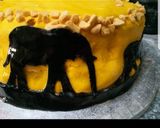 A picture of step 7 of Lion King Circle of Life Cake.