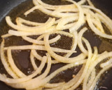 Foto del paso 7 de la receta: Solomillo de cerdo en salsa de mostaza con patatas al vino