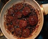 Foto langkah ke 4 dari resep Beef patty saus lada hitam.