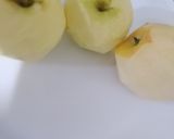 صورة لخطوة 2 من وصفة كيكة التفاح بالكراميل 🍎🍏❤️💚