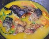 Foto langkah ke 6 dari resep Tongkol Masak Kuning.
