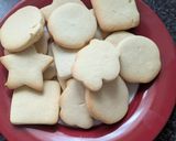 A picture of step 8 of Super Mario sugar cookies 🍪.