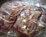 Foto del paso 1 de la receta: Vacío de cerdo en bolsa saborizado con mostaza y vino