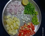 A picture of step 3 of Jhal muri.