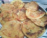 A picture of step 6 of Healthy tasty veg semolina masala chilla.