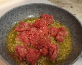 Foto del paso 2 de la receta: Pimientos del piquillo rellenos de carne en salsa de pimientos