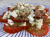 Ensalada de tomate con queso