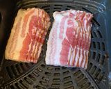 A picture of step 2 of Air fried bacon.
