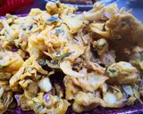 A picture of step 4 of Aloo piyaz ke mix Pakoray.