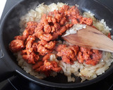 Foto del paso 3 de la receta: Pasta con chorizo