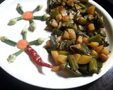 A picture of step 3 of Onion flower stalk fry.