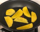 Foto del paso 1 de la receta: Aperitivo de Navidad: tosta de foie mi cuit con mango