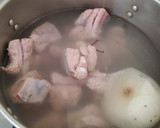 Foto del paso 1 de la receta: Costillas en salsa verde