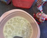 Foto langkah ke 2 dari resep Korean Melon Milk (with nata de coco).