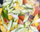 Hình bước làm 2 của món Mực xào