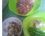 Foto langkah ke 1 dari resep Jamur mix daging sapi saus tiram maknyuss.