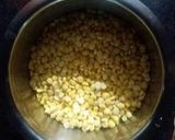 A picture of step 1 of Chana daal paratha.