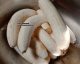 Foto langkah ke 1 dari resep Chewy Banana Bars.