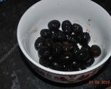 A picture of step 1 of Olive Omelette  املت زیتونی.
