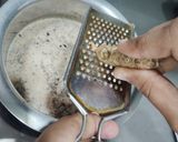 A picture of step 3 of Adrak wali chai.