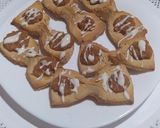 Foto del paso 2 de la receta: Galletas Moñitos de Dulce de  leche