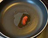 Foto del paso 1 de la receta: Pollo con curry rojo