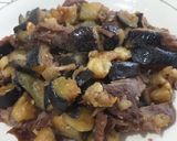 Foto del paso 1 de la receta: Salteado de lomo y berenjena