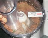 A picture of step 3 of Fried chicken balls.