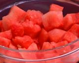 صورة لخطوة 1 من وصفة بوزة البطيخ 🍉