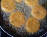 આલૂ ટીકકી બર્ગર (Aloo Tikki Burger Recipe In Gujarati) રેસીપી સ્ટેપ3ફોટો